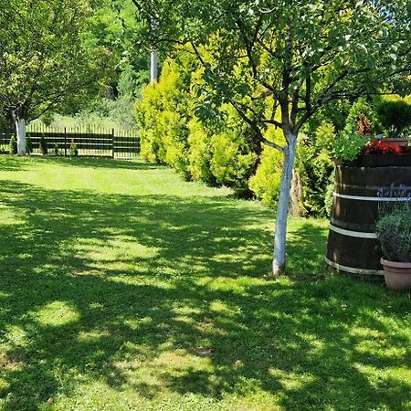 Holiday Home Emir Racic Ngoại thất bức ảnh