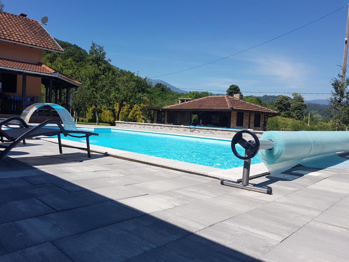 Holiday Home Emir Racic Ngoại thất bức ảnh
