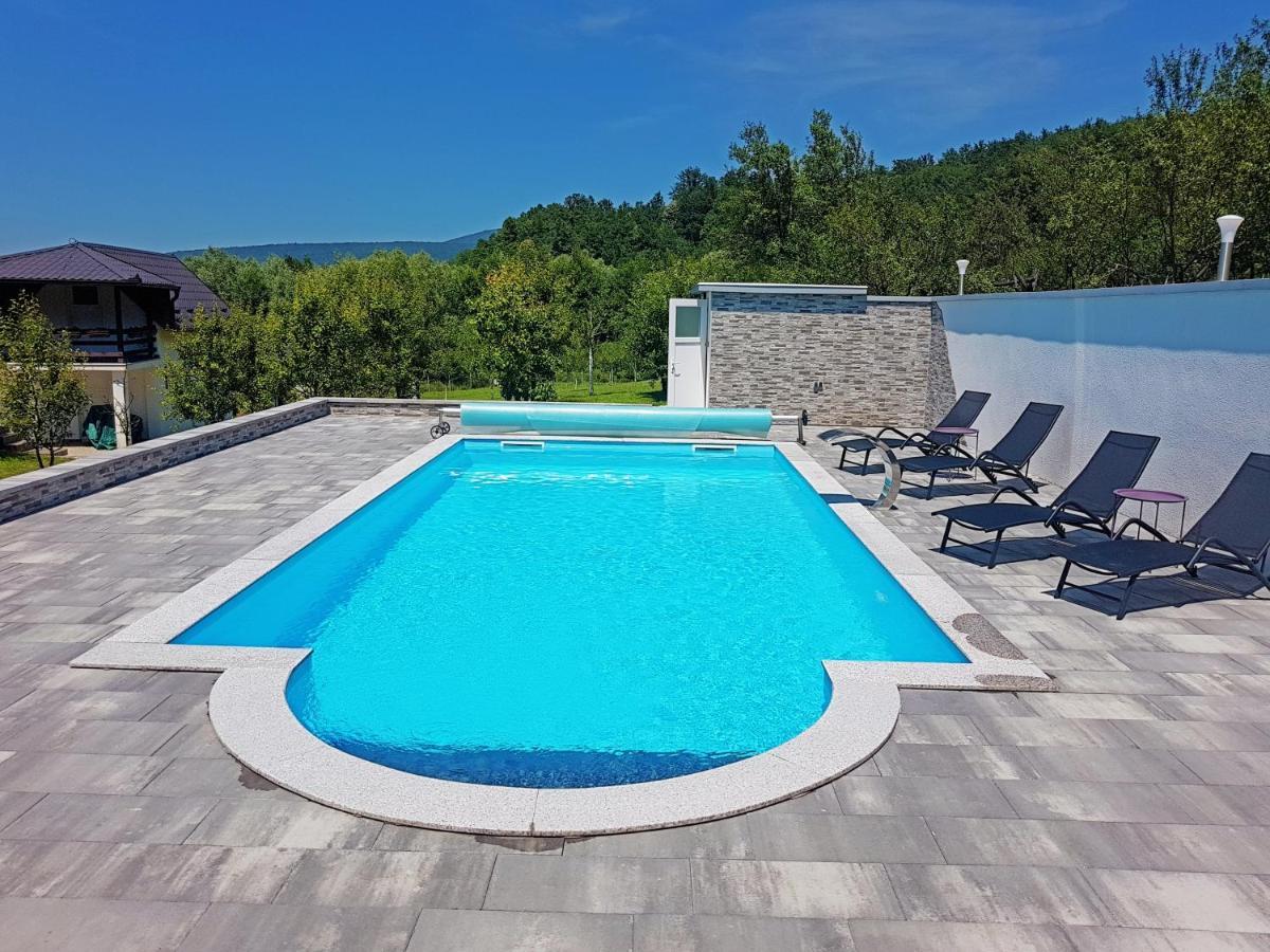 Holiday Home Emir Racic Ngoại thất bức ảnh