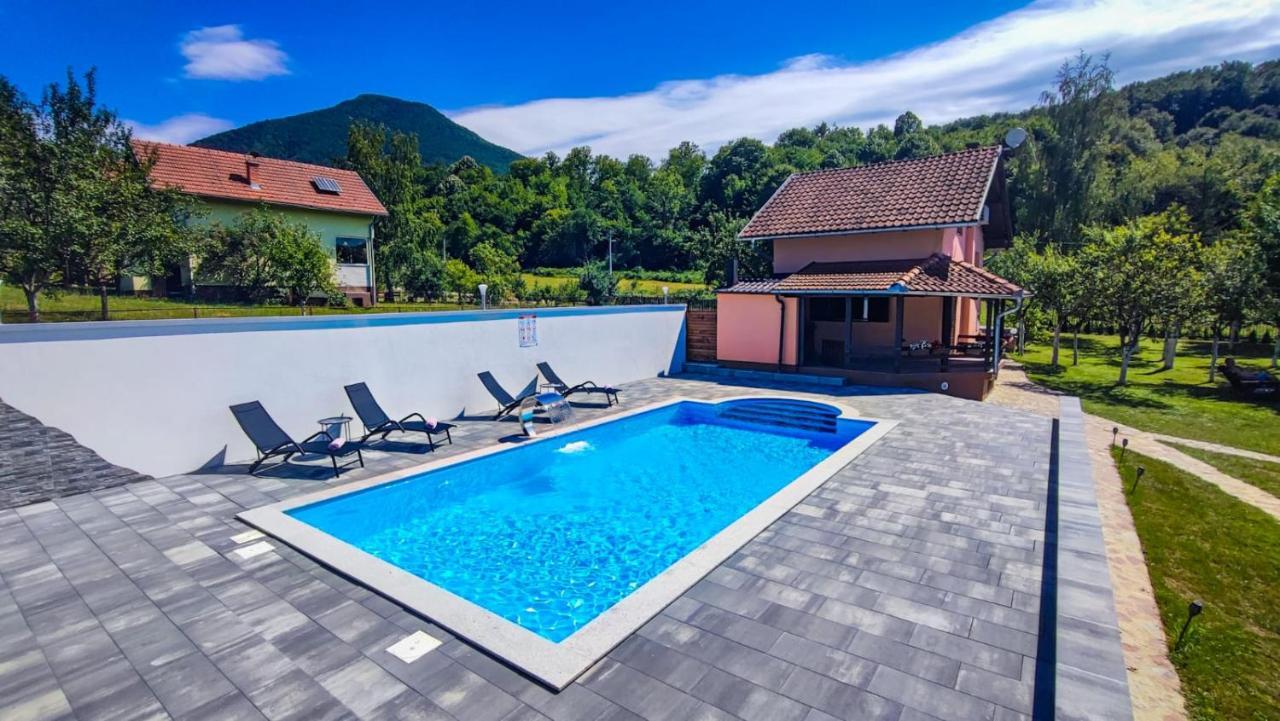 Holiday Home Emir Racic Ngoại thất bức ảnh