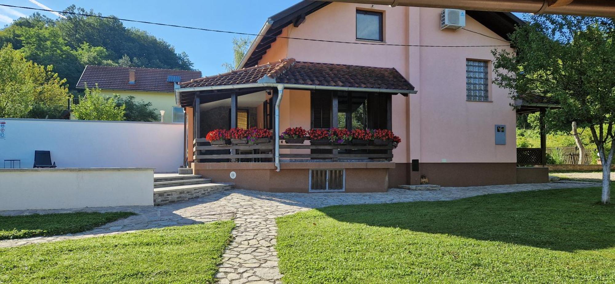 Holiday Home Emir Racic Ngoại thất bức ảnh