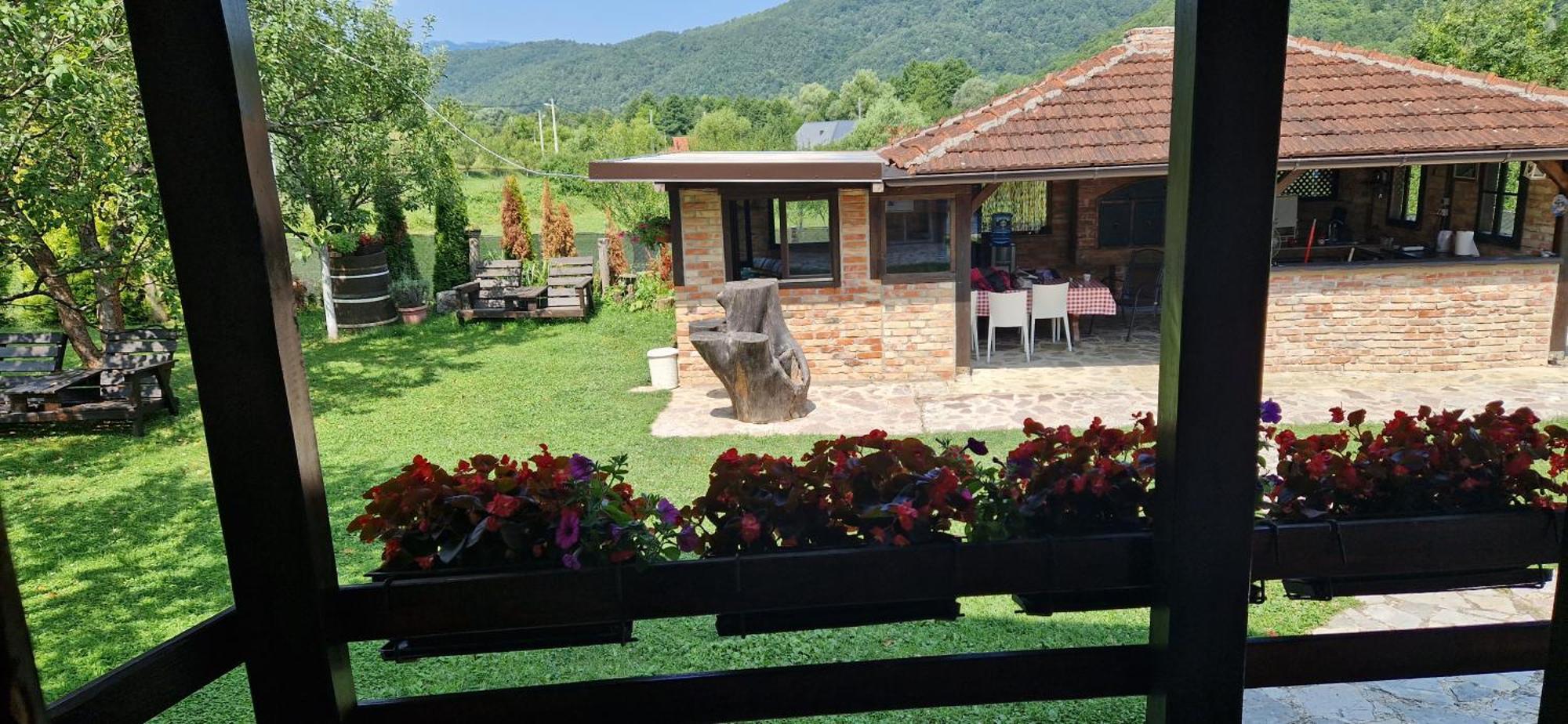 Holiday Home Emir Racic Ngoại thất bức ảnh